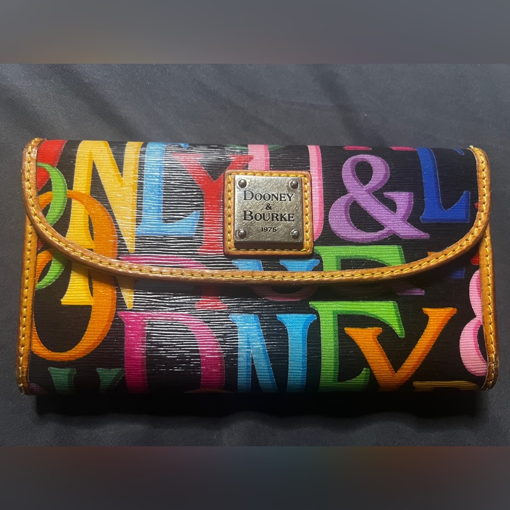 Dooney & Bourke Multicolor Retro Women's Clutch